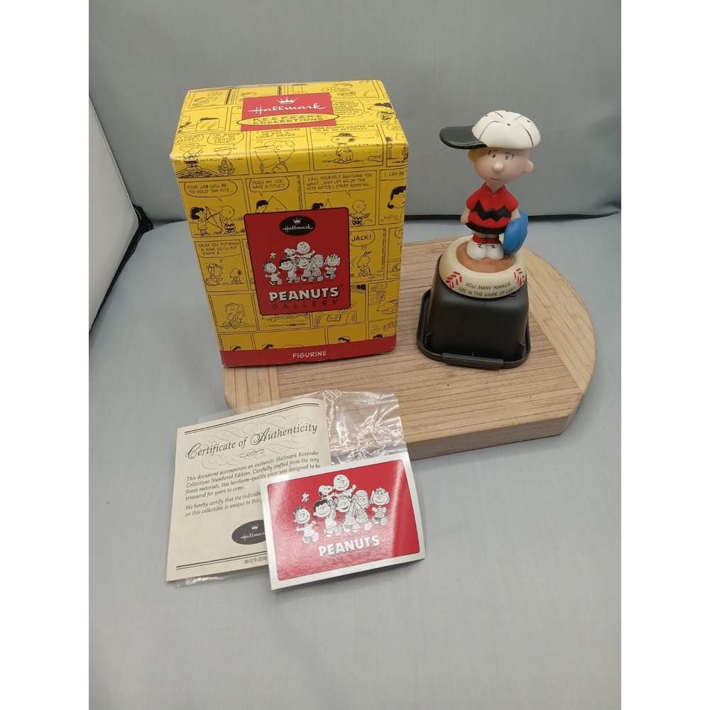 Hallmark Peanuts Gallery Figurine Charlie Brown Baseball 7th Inning Stretch 2394